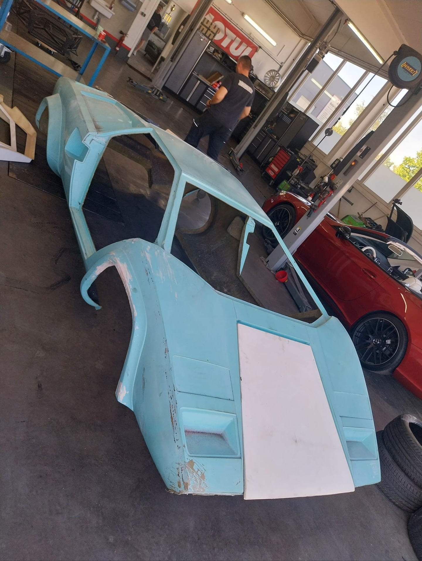 Countach Replica: Karosserie im Rohbau